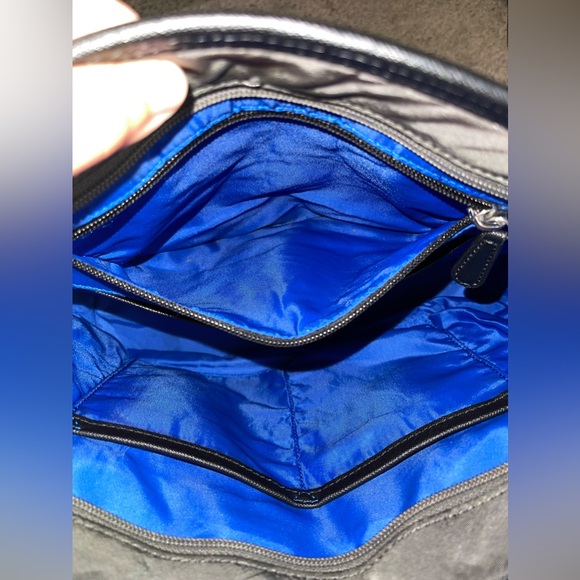 Michael Kors Shoulder Bag - Picture 9 of 13